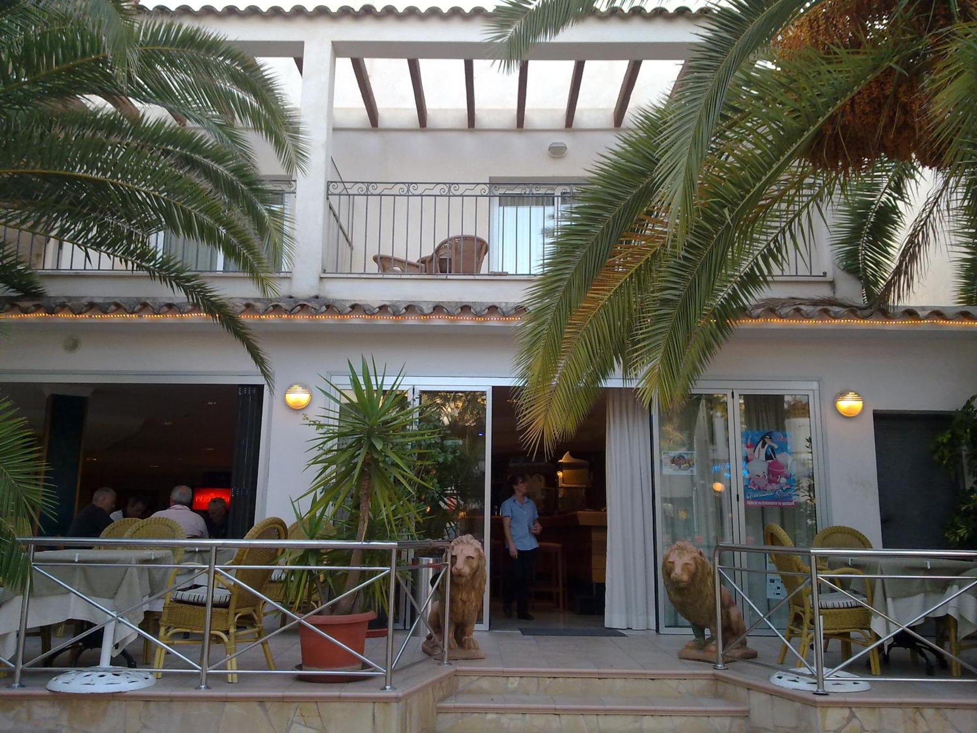 Hostal Leo D'Or Cala d'Or  Exterior photo